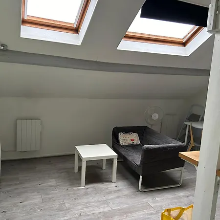 Studio Meuble 3 Piliers Droite Апартаменты
